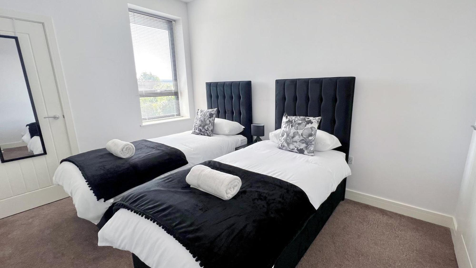 Friars House, Stafford By Bell Apartments エクステリア 写真